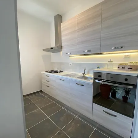 فندق مبيت وإفطار L'altra Lulia 3*